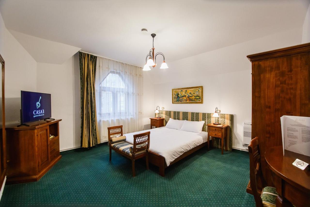 Casa 3 Guesthouse Орадя Экстерьер фото