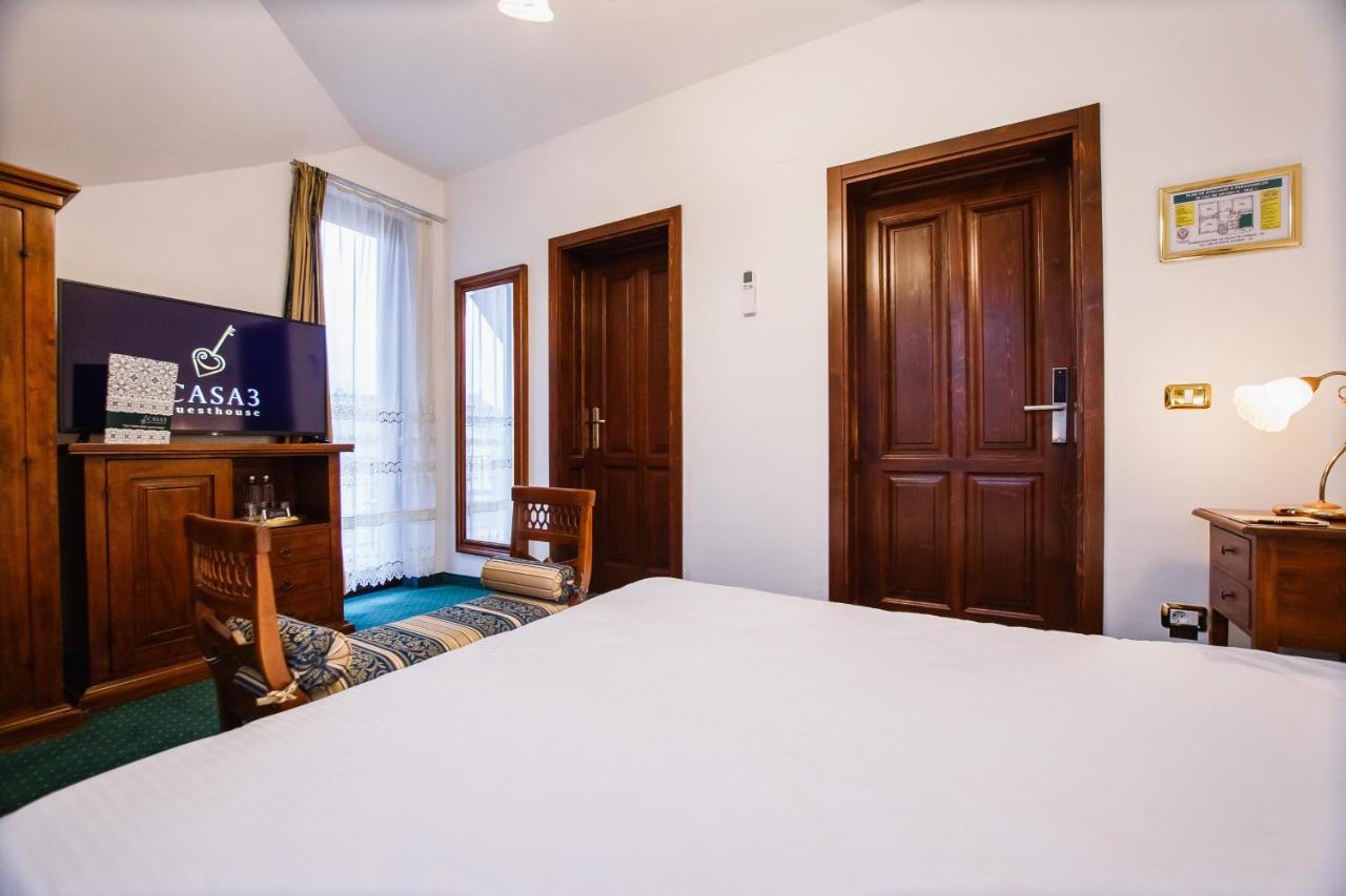 Casa 3 Guesthouse Орадя Экстерьер фото