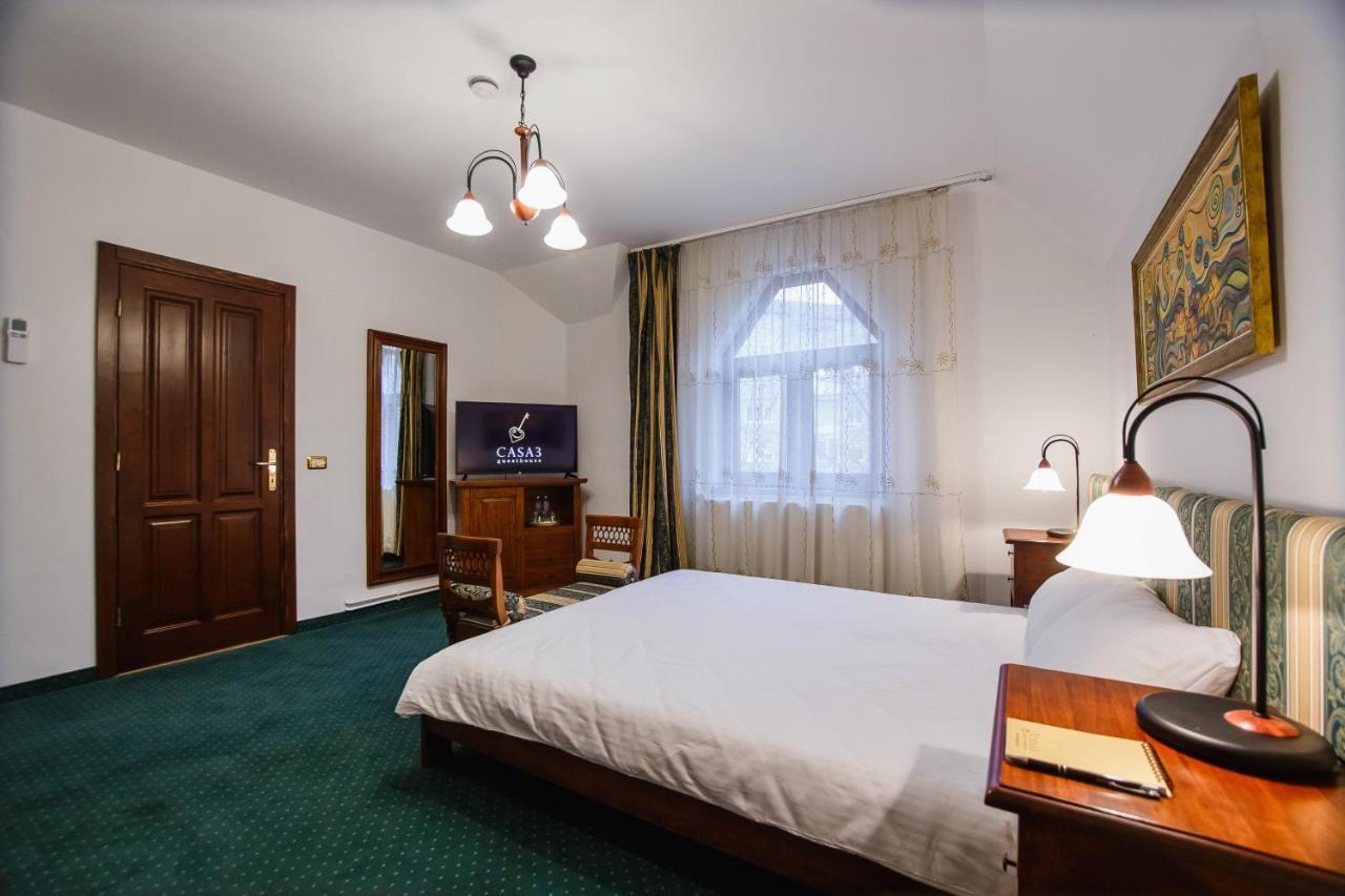 Casa 3 Guesthouse Орадя Экстерьер фото