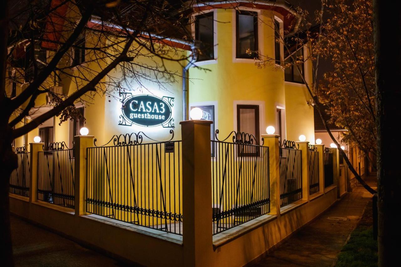 Casa 3 Guesthouse Орадя Экстерьер фото